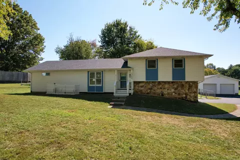Exterior - 1300 E Bain St, Ozark, MO 65721 photo 4 of 12
