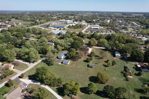 View/Area - 1300 E Bain St, Ozark, MO 65721 photo 6 of 10
