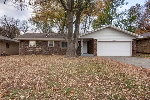 2459 S Clay Ave, Springfield, MO 65807