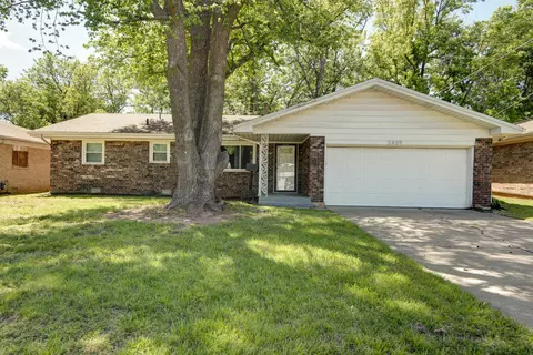 2459 S Clay Ave, Springfield, MO 65807
