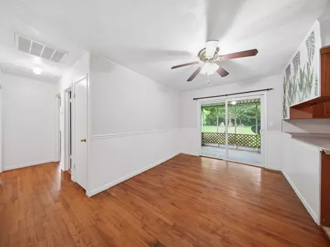 Entry Way - 2926 E Lombard St, Springfield, MO 65802 photo 1 of 1