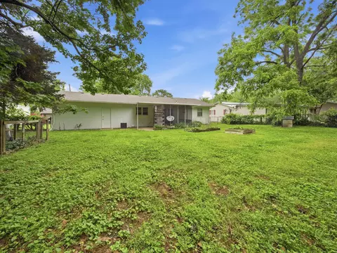 Exterior - 2926 E Lombard St, Springfield, MO 65802 photo 8 of 9