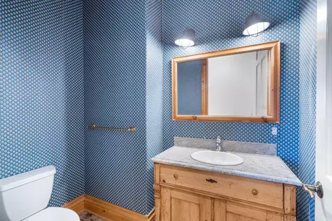 Bath - 4156 E Division St, Springfield, MO 65802 photo 6 of 9