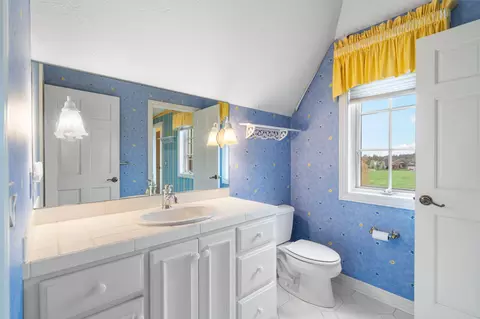Bath - 4156 E Division St, Springfield, MO 65802 photo 3 of 9