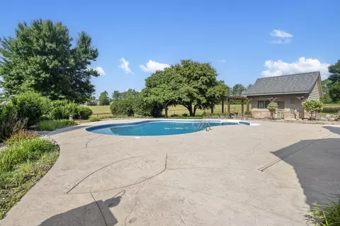 Exterior - 4156 E Division St, Springfield, MO 65802 photo 13 of 17