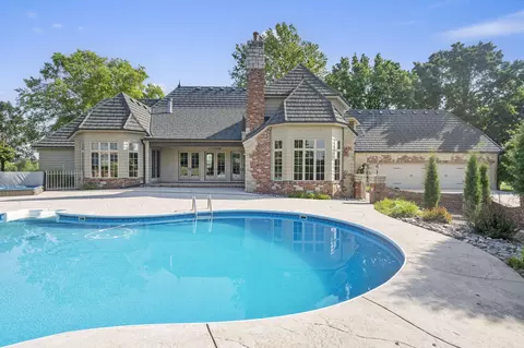 Exterior - 4156 E Division St, Springfield, MO 65802 photo 5 of 17