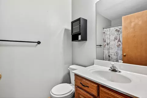 Bath - 831 Pershing St, Willard, MO 65781 photo 2 of 5
