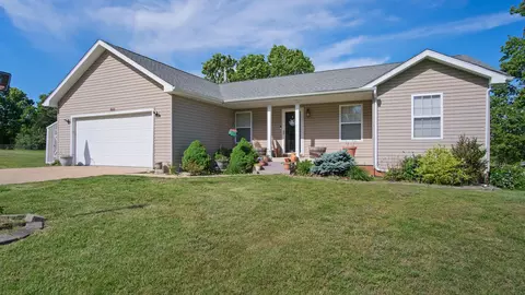 7617 Private Road 2451, West Plains, MO 65775