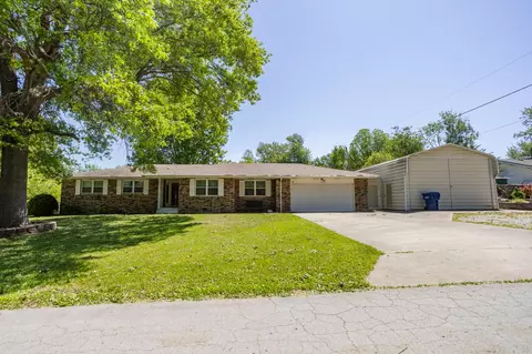 708 S Pine Ave, Republic, MO 65738