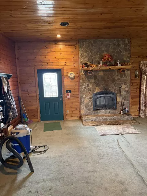 Entry Way - 7348 State Hwy H, Dora, MO 65637 photo 1 of 2