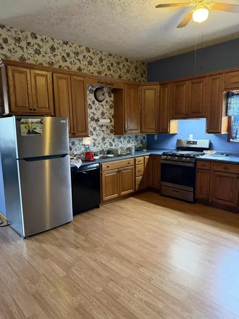 Kitchen - 7348 State Hwy H, Dora, MO 65637 photo 1 of 3