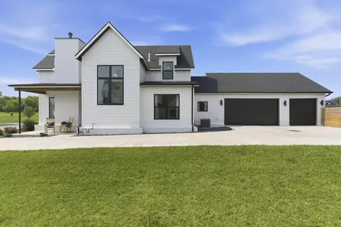 Exterior - 965 E Valley Trail Dr, Republic, MO 65738 photo 6 of 10
