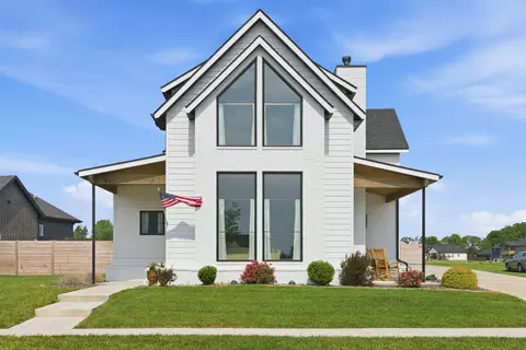 Exterior - 965 E Valley Trail Dr, Republic, MO 65738 photo 2 of 10