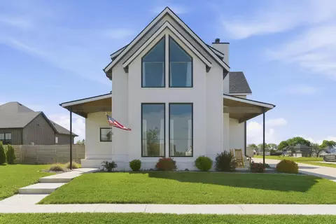 965 E Valley Trail Dr, Republic, MO 65738