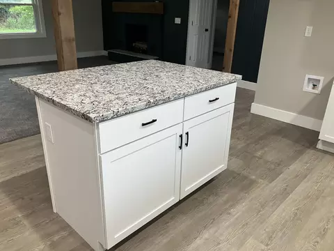 Kitchen - 509 E Freeman St, Bolivar, MO 65613 photo 7 of 8