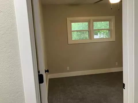 Bedroom - 509 E Freeman St, Bolivar, MO 65613 photo 7 of 10