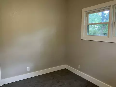 Bedroom - 509 E Freeman St, Bolivar, MO 65613 photo 10 of 10