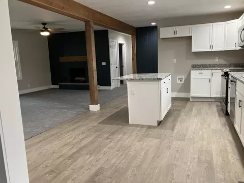 Other - 509 E Freeman St, Bolivar, MO 65613 photo 2 of 14