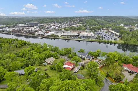View/Area - 622 Lake Shore Dr, Branson, MO 65616 photo 6 of 10