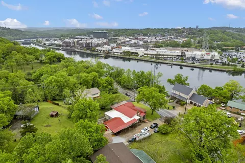 View/Area - 622 Lake Shore Dr, Branson, MO 65616 photo 1 of 10