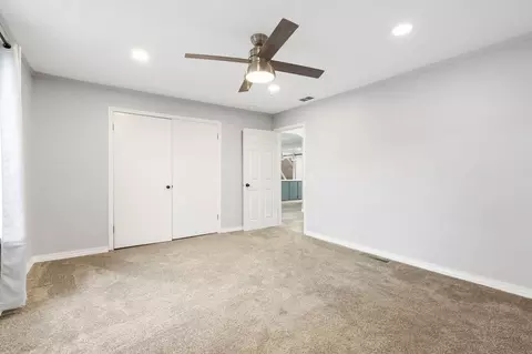Bedroom - 622 Lake Shore Dr, Branson, MO 65616 photo 7 of 8