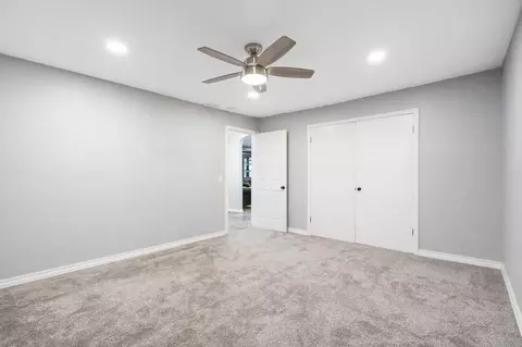 Bedroom - 622 Lake Shore Dr, Branson, MO 65616 photo 5 of 8