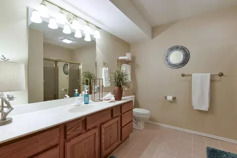 Bath - 432 South Frk, Branson, MO 65616 photo 5 of 6