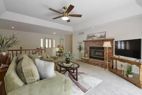 Living - 432 South Frk, Branson, MO 65616 photo 3 of 5