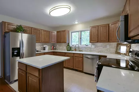 Kitchen - 432 South Frk, Branson, MO 65616 photo 2 of 3