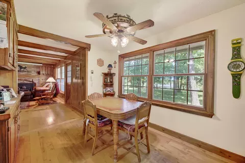 Dining - 227 State Highway Y, Eldon, MO 65026 photo 3 of 3