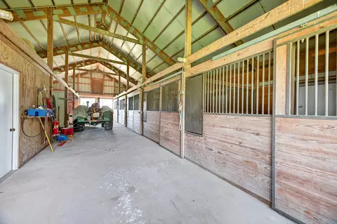 Entry Way - 227 State Highway Y, Eldon, MO 65026 photo 7 of 9