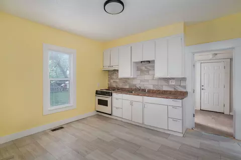 Kitchen - 1957 W High St, Springfield, MO 65803 photo 1 of 2