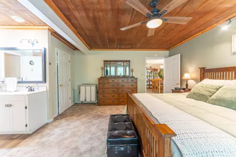 Bedroom - 620 N 9th St, Thayer, MO 65791 photo 6 of 7