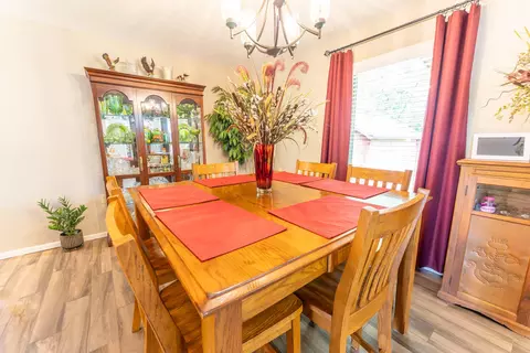 Dining - 620 N 9th St, Thayer, MO 65791 photo 2 of 4