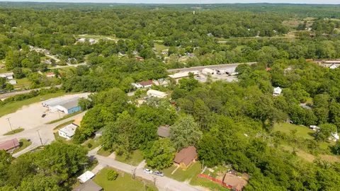 View/Area - 620 N 9th St, Thayer, MO 65791 photo 3 of 4