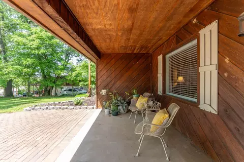 Exterior - 620 N 9th St, Thayer, MO 65791 photo 3 of 25