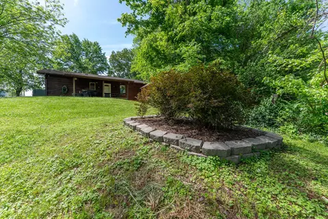 Exterior - 620 N 9th St, Thayer, MO 65791 photo 19 of 25