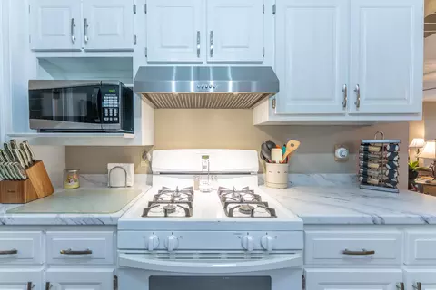 Kitchen - 620 N 9th St, Thayer, MO 65791 photo 4 of 5