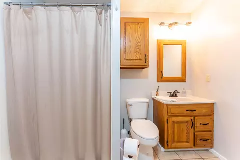 Bath - 620 N 9th St, Thayer, MO 65791 photo 2 of 14