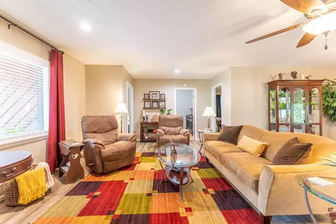 Living - 620 N 9th St, Thayer, MO 65791 photo 1 of 1