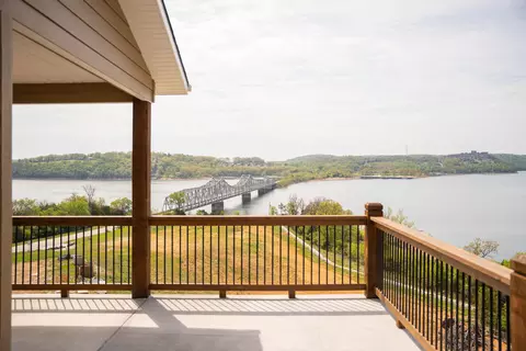 74 114 Bridgewater Loop #4, Kimberling City, MO 65686