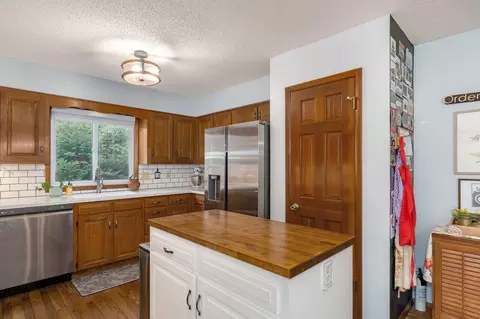 Kitchen - 3723 E Sugar Hill St, Springfield, MO 65809 photo 2 of 3