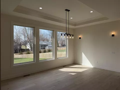 6027 S Holland Ave, Springfield, MO 65810 photo 9