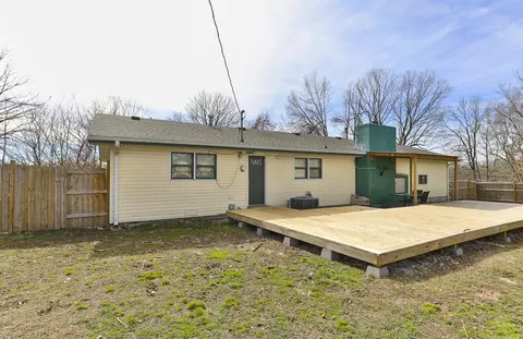 Exterior - 8249 W Spruce Ln, Springfield, MO 65802 photo 6 of 7