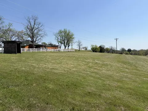 3990 Us 160, Walnut Shade, MO 65771
