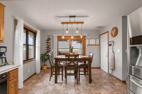 Dining - 1318 W Meadowbrooke Dr, Ozark, MO 65721 photo 2 of 2