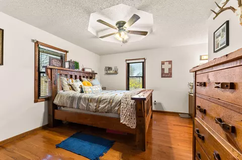 Bedroom - 1318 W Meadowbrooke Dr, Ozark, MO 65721 photo 1 of 7