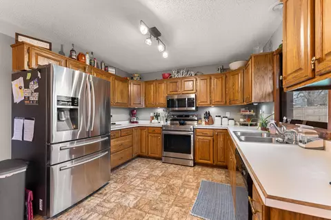 Kitchen - 1318 W Meadowbrooke Dr, Ozark, MO 65721 photo 2 of 3