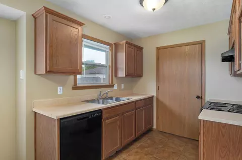Kitchen - 5551 W David St, Springfield, MO 65802 photo 1 of 2