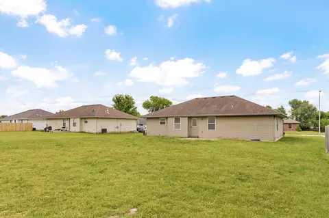 Exterior - 5551 W David St, Springfield, MO 65802 photo 5 of 5